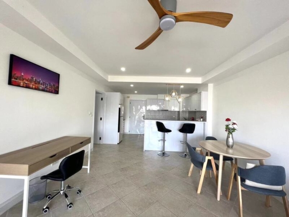 View Talay Residence 6, 90 sqm 2 beds 5th floor Small sea view