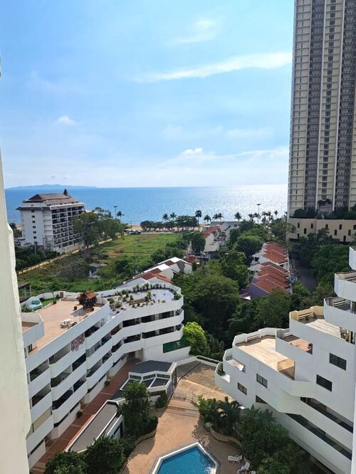 Jomtien Beach Paradise, 38.42 sqm studio 10th floor sea view