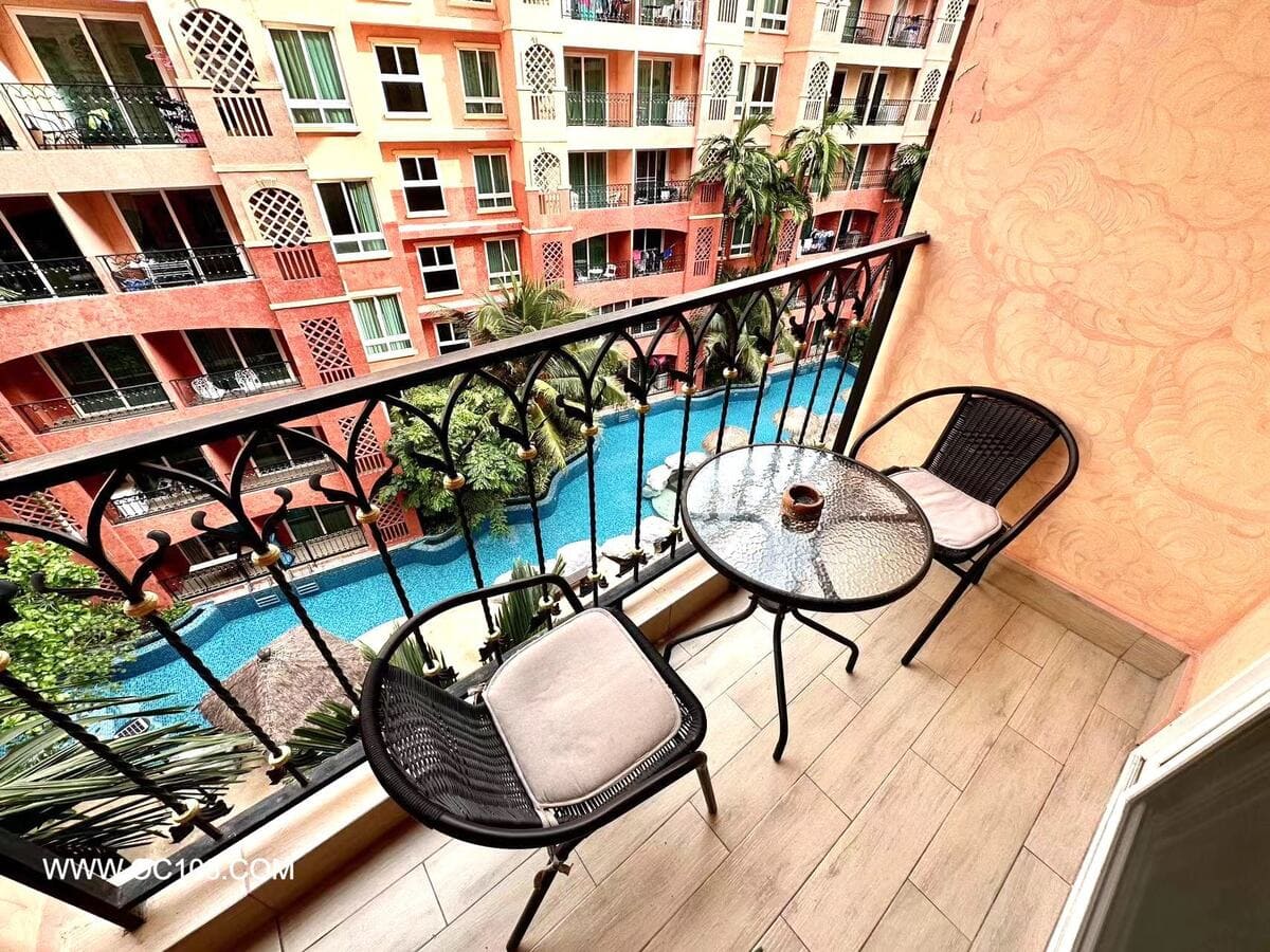 Seven Seas Resort, 36.65 sqm 1 bed 8th floor pool view