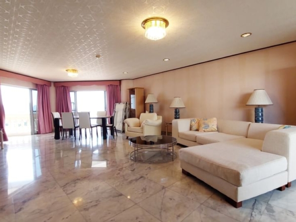 Silver Beach, 200 sqm 3 beds magnificent sea view