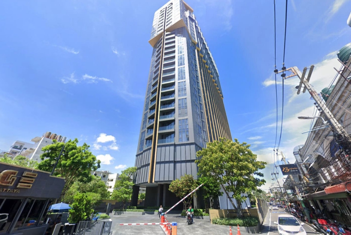 EDGE Central Pattaya, 8 units for sale at special prices in July 2024