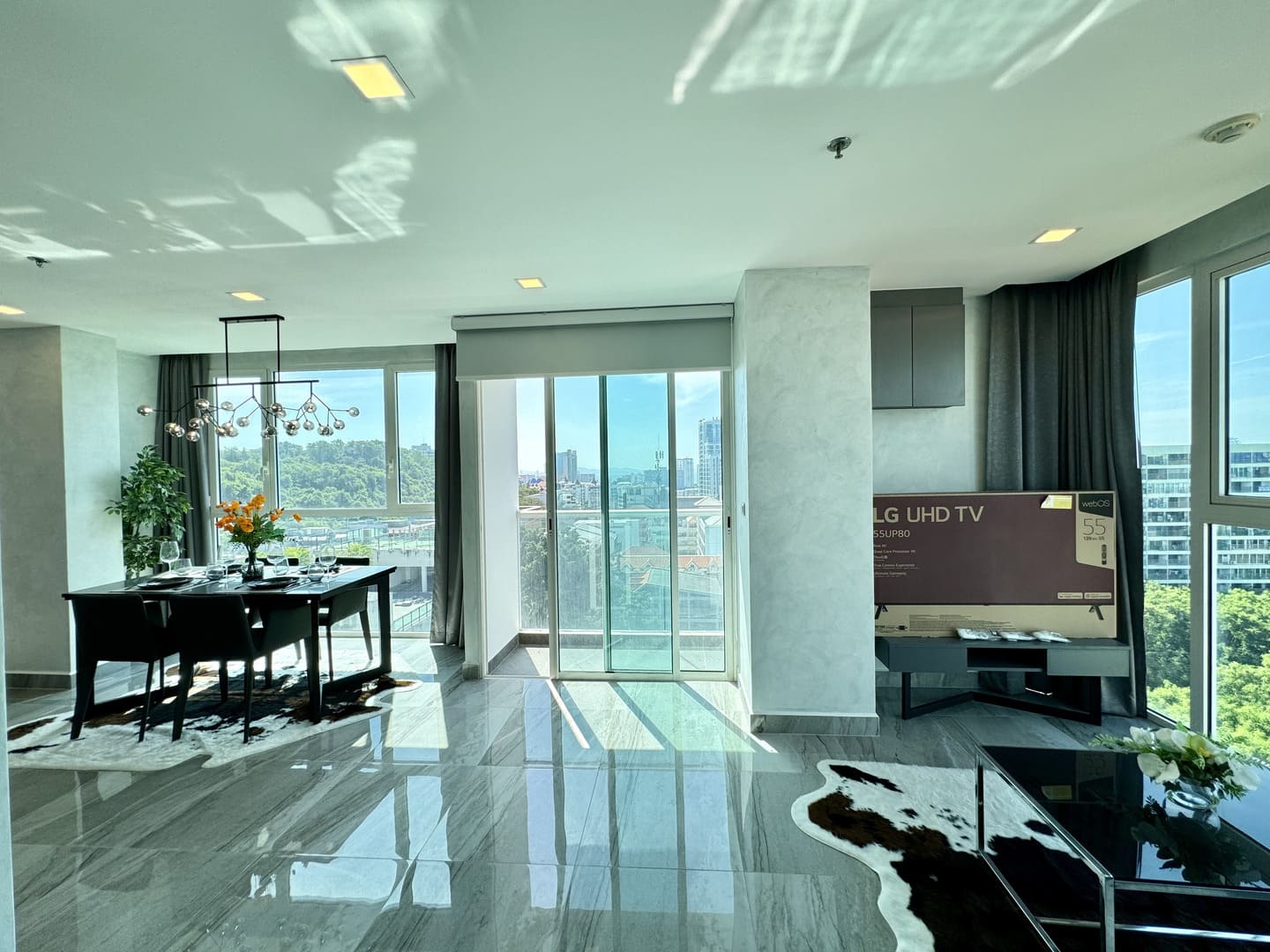 The Vision, 81 sqm 9th floor sea view