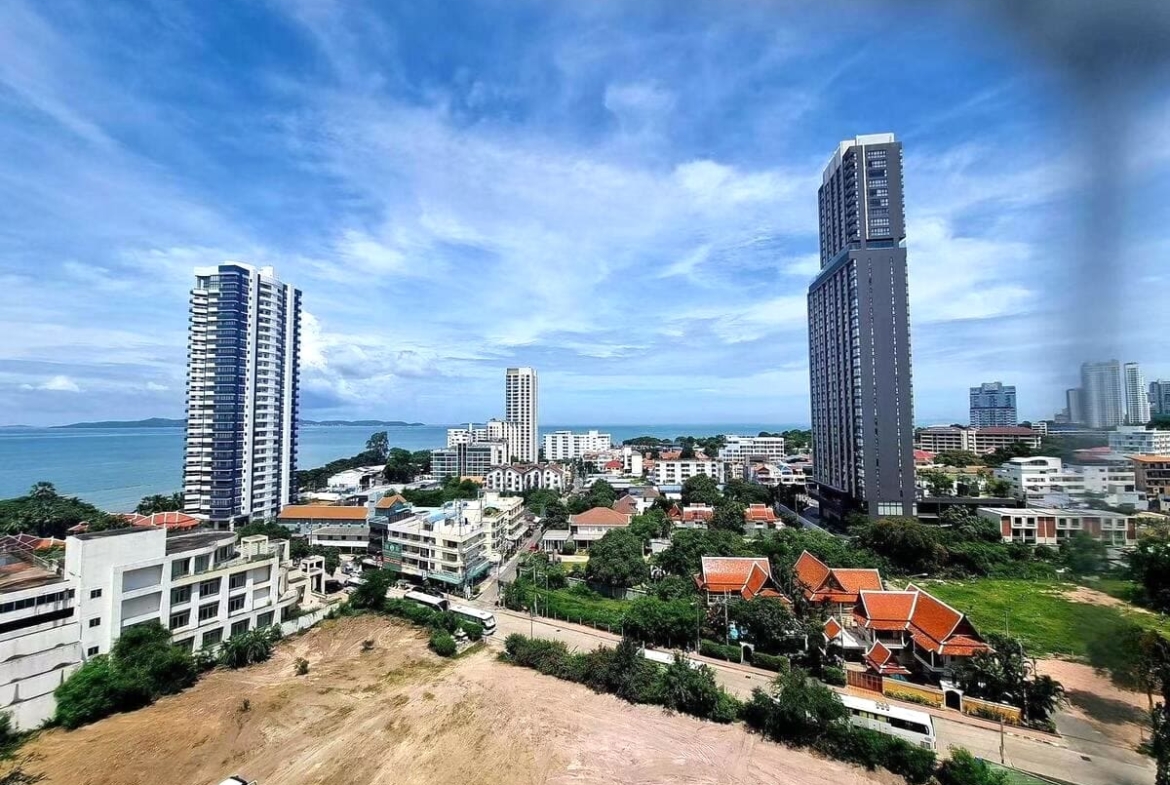 View Talay 3B, 48 sqm studio 12th floor sea view