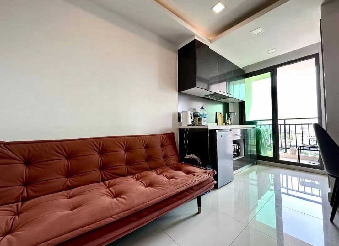 Arcadia Beach Continental