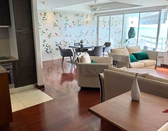 Jomtien Plaza Condotel