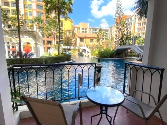 For Sale | Venetian Signature Condo