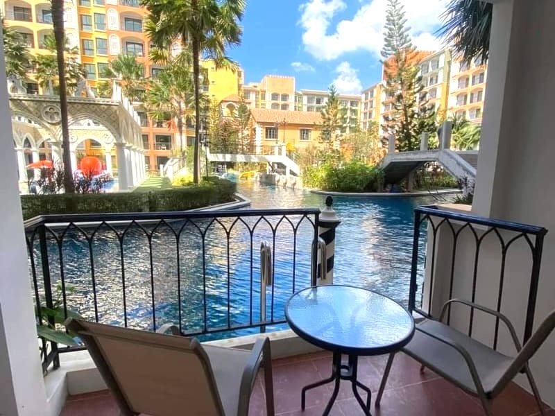 For Sale | Venetian Signature Condo