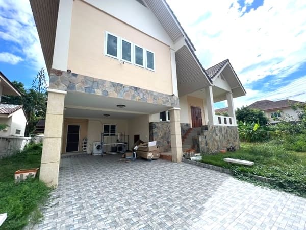 Good price! East Pattaya (near Terminal 21), 440 sqm 4-beds 2-storey villa