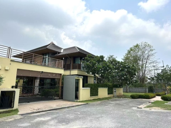 The Village At Horseshoe Point