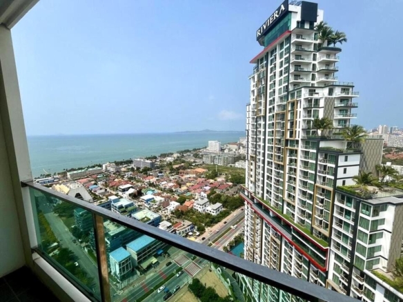 Dusit Grand Condo View