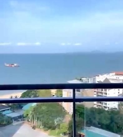 Reflection Jomtien Beach