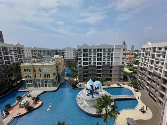 Arcadia Beach Continental