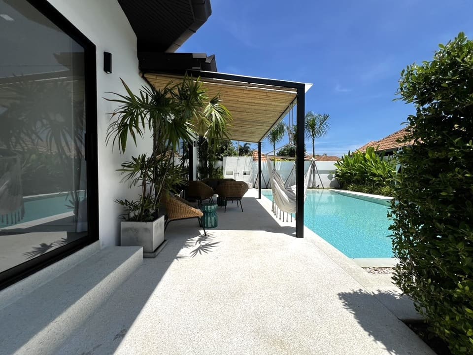 Land 424 sqm 5 bedroom pool villa in Huai Yai Pattaya