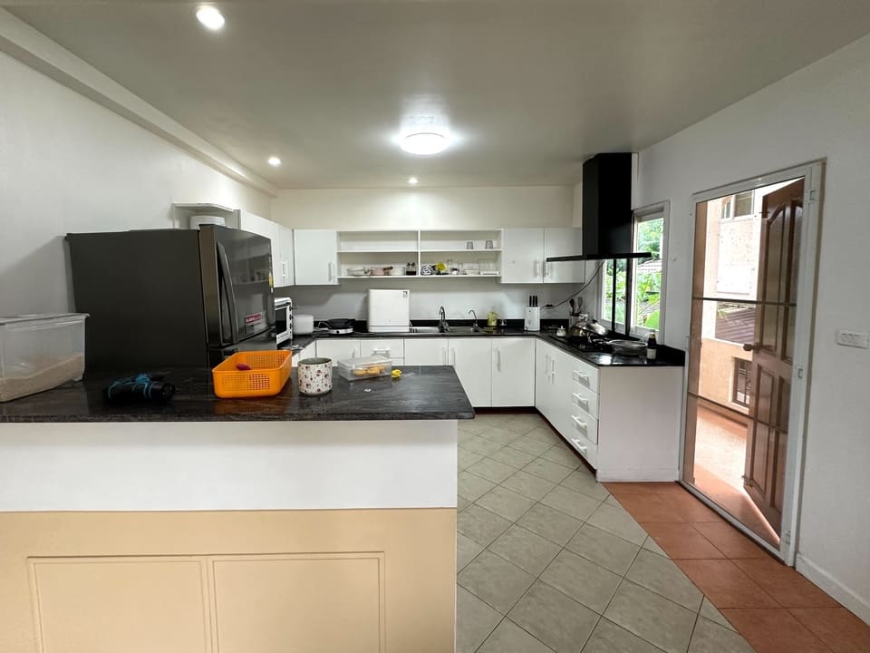 For Rent｜Pattaya Park Hill 2, East Pattaya｜4BR 2-Storey Villa｜440 m² Land｜Near Bangkok Hospital Pattaya
