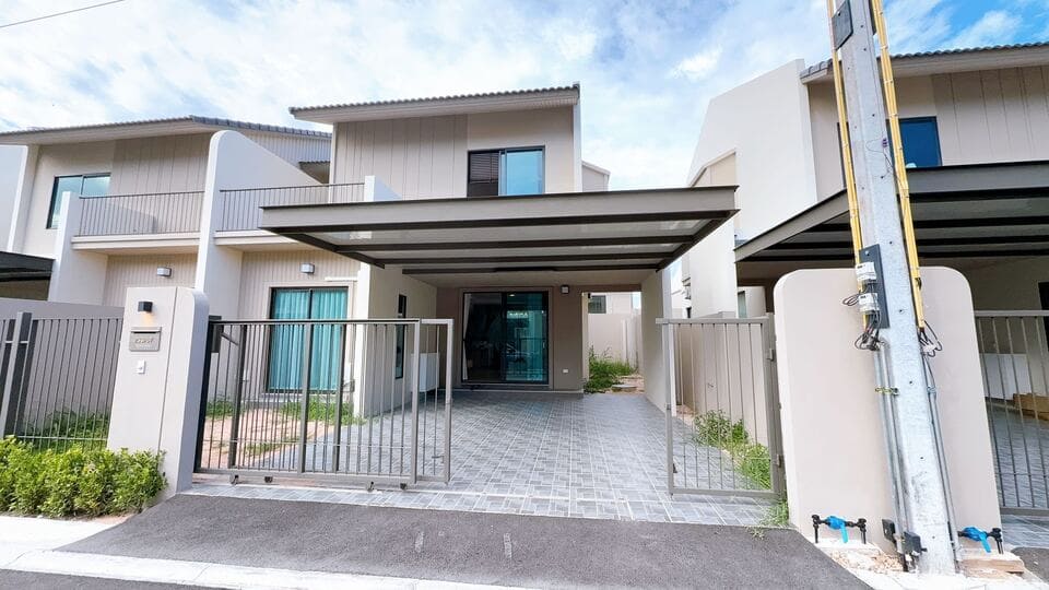 Engel Haus Rongpo - Motorway 7