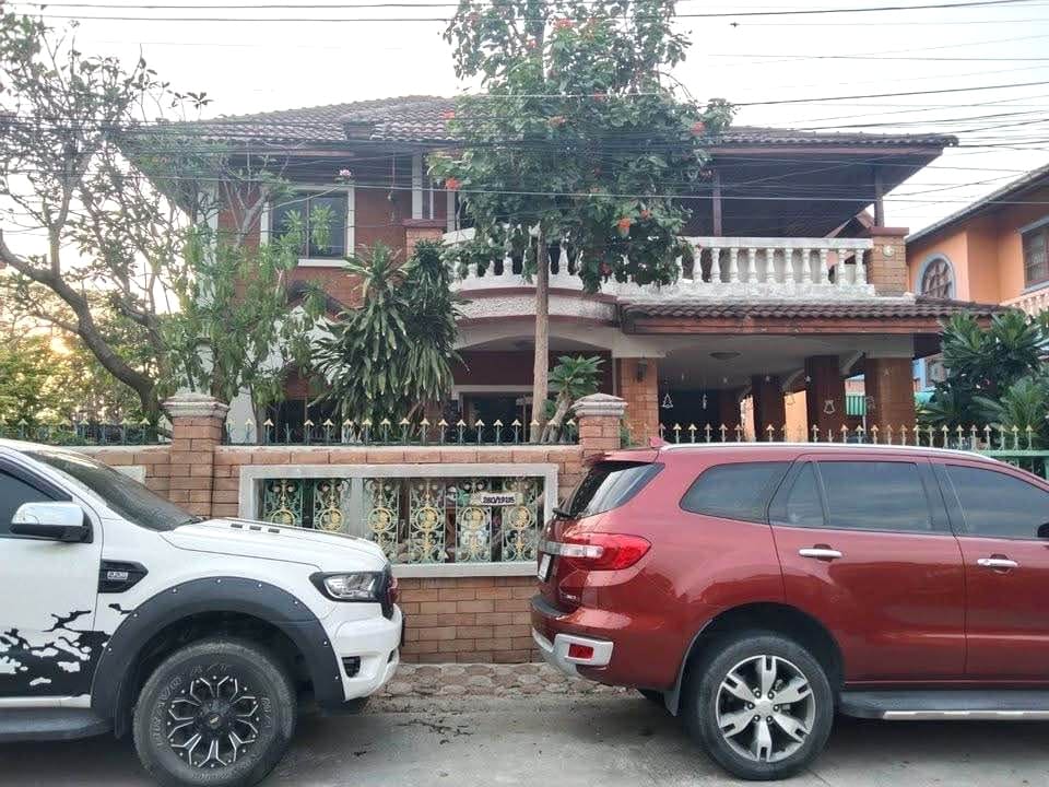 East District near Pattaya Central Road, 224 sqm of land 2 bedrooms two-story villa