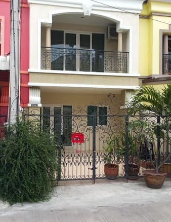 Townhouse 2 Storey For Sale in Town, next door to LK Crystal Place