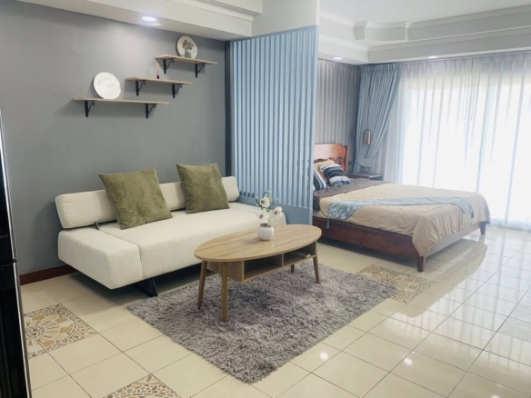 Holiday Condo View 假日景观公寓，34平米开间4楼城市景