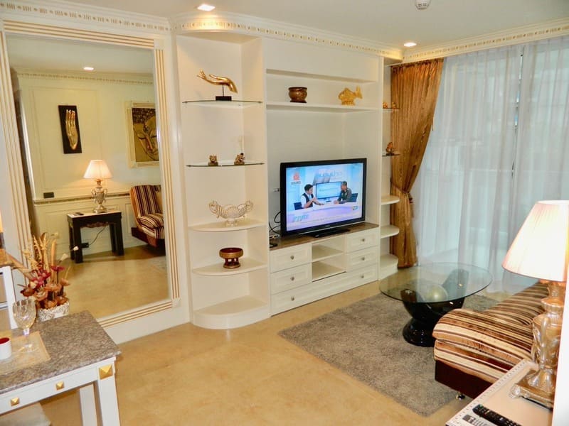 1BR Condo for Rent at The Cliff Pattaya, Pattaya | 49 sqm | 2nd Floor | Garden View