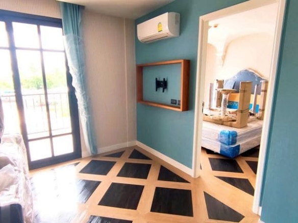 Espana Condo Resort 西班牙度假公寓，37平米1居室3楼城市景