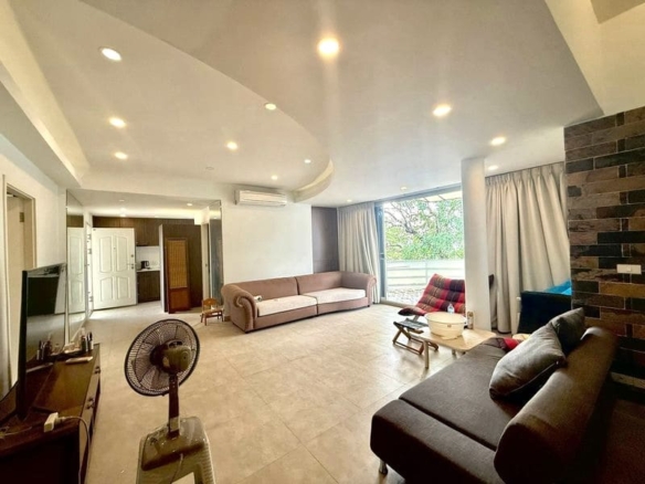 Metro Jomtien 迈特罗中天，240平米2居室2楼庭院景