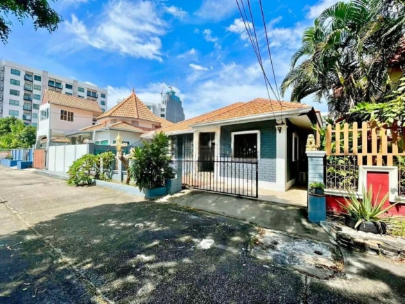 南芭提雅（紧邻阿卡迪亚1）｜主城区 122㎡ · 3 居室独栋别墅