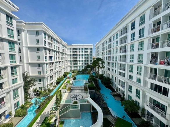 The Orient Resort And Spa 东方水疗公寓，35平米1居室C-5楼泳池景