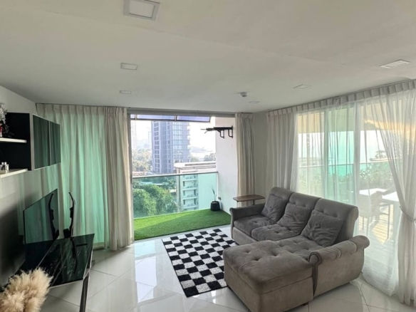 Laguna Heights 拉古纳高地，82平米2居室8楼海景，直通泳池