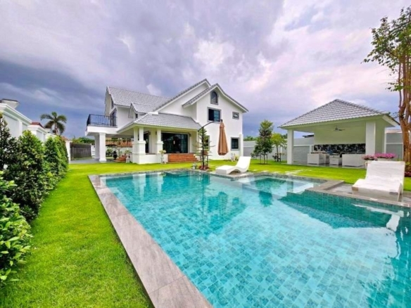 Central Park 4 中央公园4，760平米5卧泳池别墅