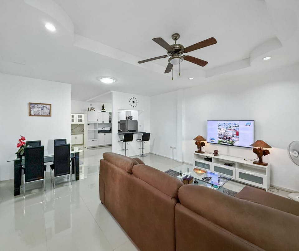 554571783_790055997287550_3674726844595911094_n-Photoroom