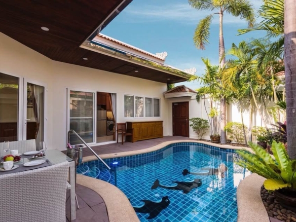 芭提雅帕山 | 占地 460㎡ 3卧平层泳池别墅