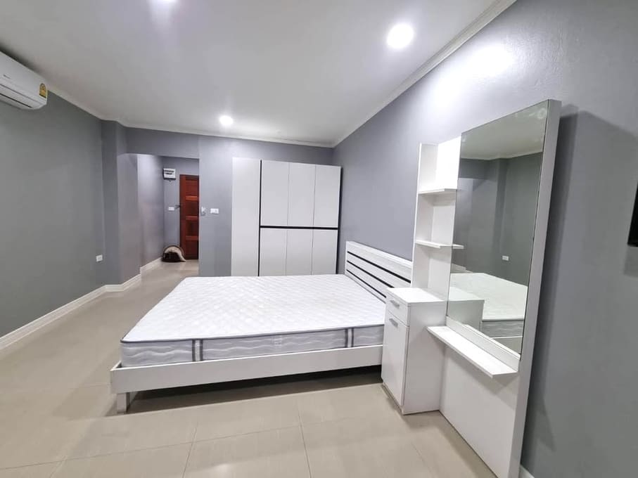 Jomtien Beach Condominium – Rimhad S（中天海滩公寓S） 开间32㎡｜2号楼12楼｜侧海景