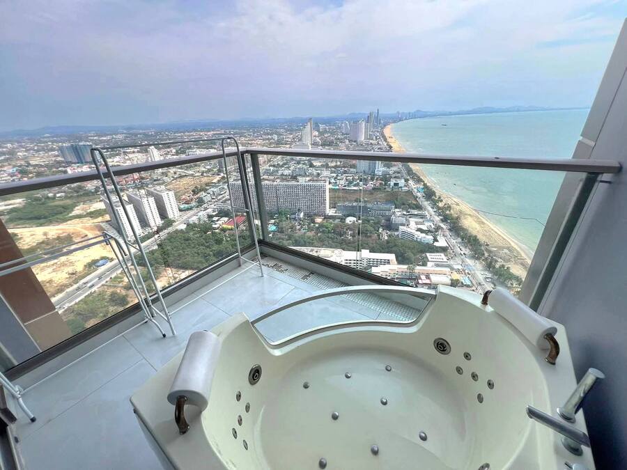 Copacabana Beach Jomtien（科帕卡巴纳公寓）｜1居39㎡｜51楼 开阔海景｜中天海滩旁