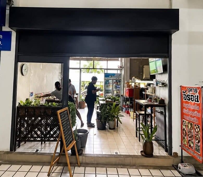 🔥 周末夜市商圈｜Keha Thepprasit（克哈公寓）双层商铺107㎡｜面向小区内
