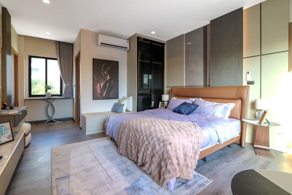 芭提雅南区 Aura City Center Pool Villa（奥拉市中心泳池别墅）8卧9卫｜房屋面积600㎡｜近步行街