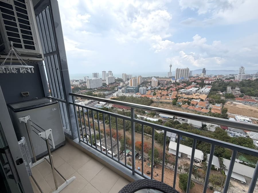 Studio Condo for Rent at Supalai Mare, Pattaya | 32 sqm | 31st Floor | Sea View