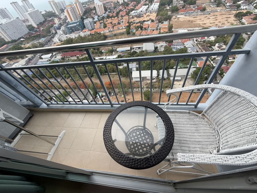 Studio Condo for Rent at Supalai Mare, Pattaya | 32 sqm | 31st Floor | Sea View