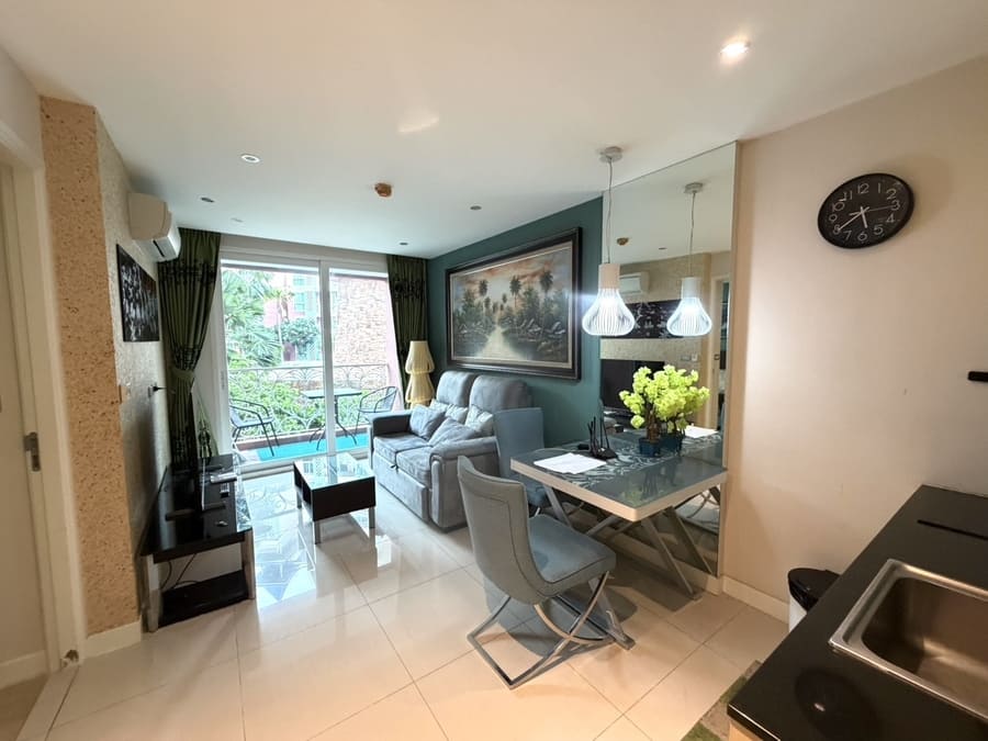 1BR Condo for Rent at Grande Caribbean, Pattaya | 37 sqm | Pool View