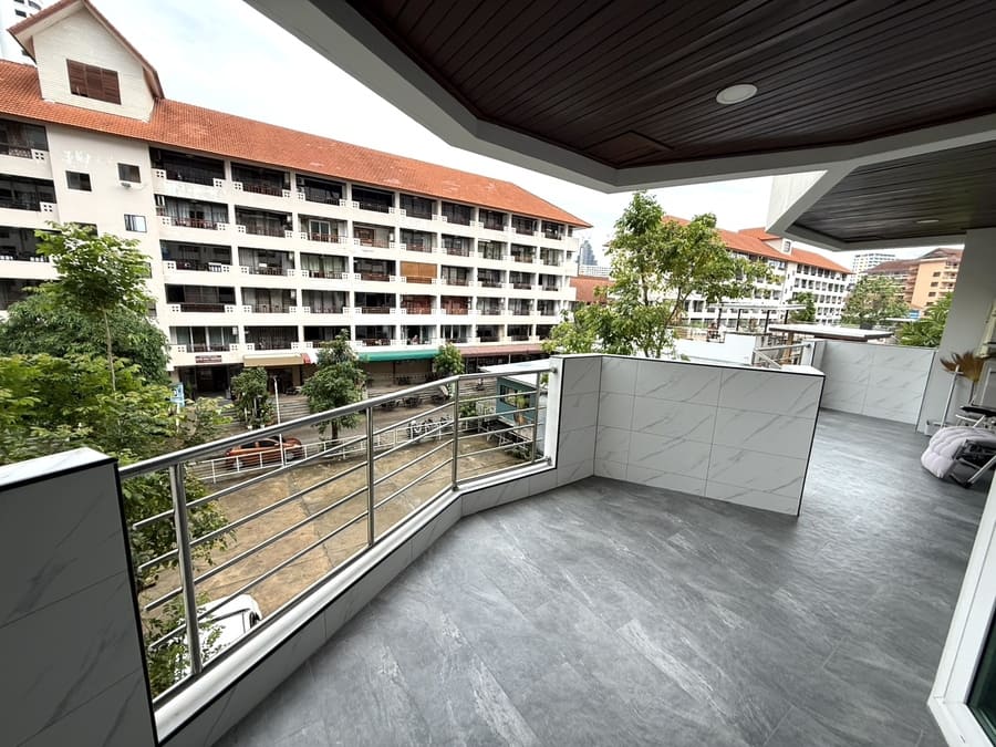 Jomtien Plaza Residence（中天广场住宅） 2居92㎡｜A栋3楼｜中庭景观