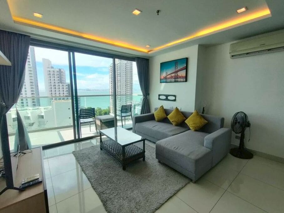 1BR Condo for Rent at Wongamat Tower, Pattaya | 42 sqm | 20th Floor | Sea View