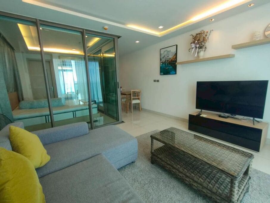 1BR Condo for Rent at Wongamat Tower, Pattaya | 42 sqm | 20th Floor | Sea View