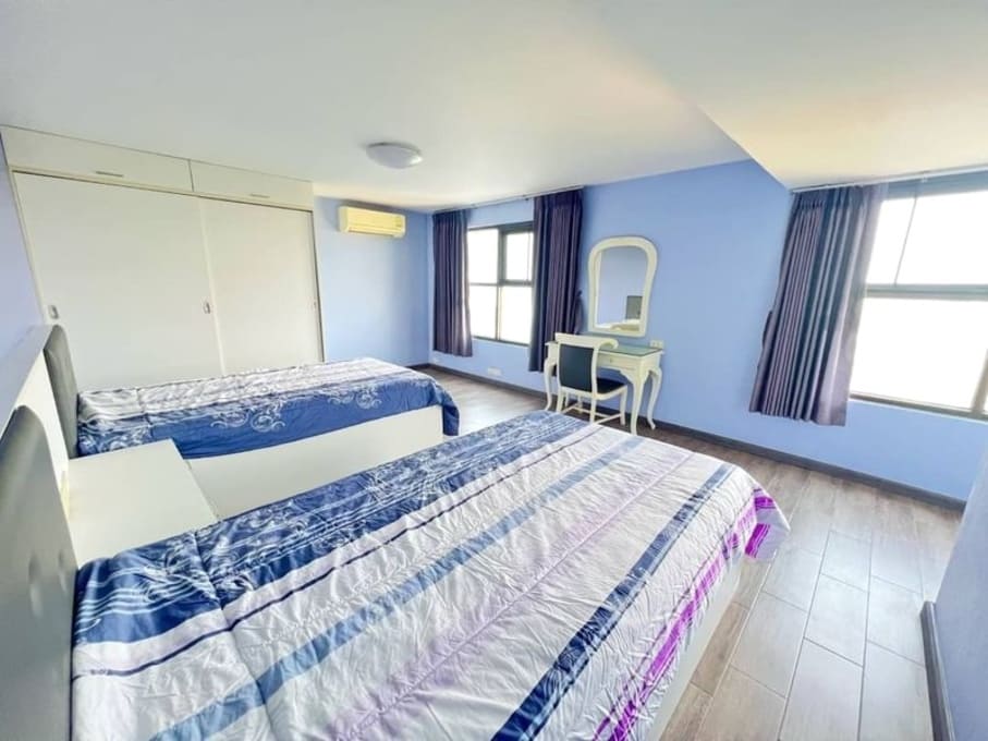 1BR Condo for Rent at Metro Jomtien Condotel, Pattaya | 110 sqm | 9th Floor | Sea View | Beachfront