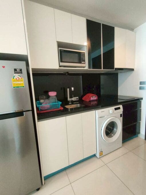 1BR Condo for Rent at Wongamat Tower, Pattaya | 42 sqm | 20th Floor | Sea View