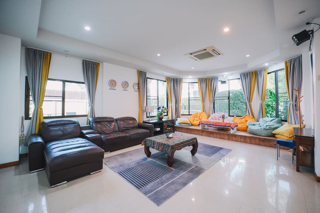 6BR Luxury Pool Villa for Rent in Jomtien, Pattaya | 600 sqm Land | Near Immigration Office