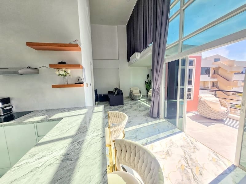 The Ocean Pearl（海洋明珠公寓）顶层复式2卧160㎡｜7楼｜海景｜紧邻公园夜市