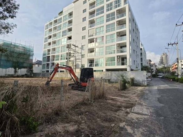 Land for Sale at Pratumnak Soi 5, Pattaya | 800 sqm | Approx. 300m from Yinyom Beach