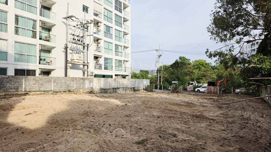 芭提雅帕山（Pratumnak Soi 5）土地｜800㎡｜距Yinyom海滩约300米