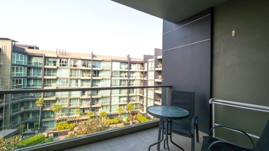 Apus（阿普斯公寓）1居49㎡｜泳池景｜紧邻芭提雅中路Big C大型超市