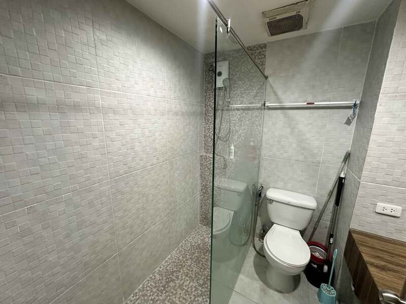 Thepthip Mansion（天赐公寓）开间30㎡｜紧邻芭提雅公园夜市｜距离Yinyom海滩400米