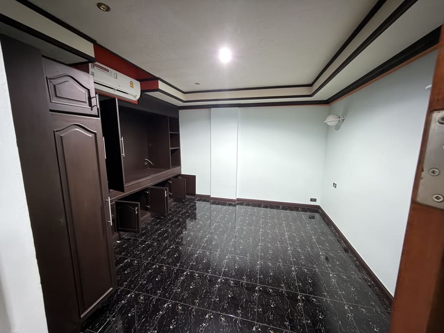 周末夜市旁 Keha Thepprasit（克哈公寓）2居60㎡｜1号楼｜5楼｜朝小区内